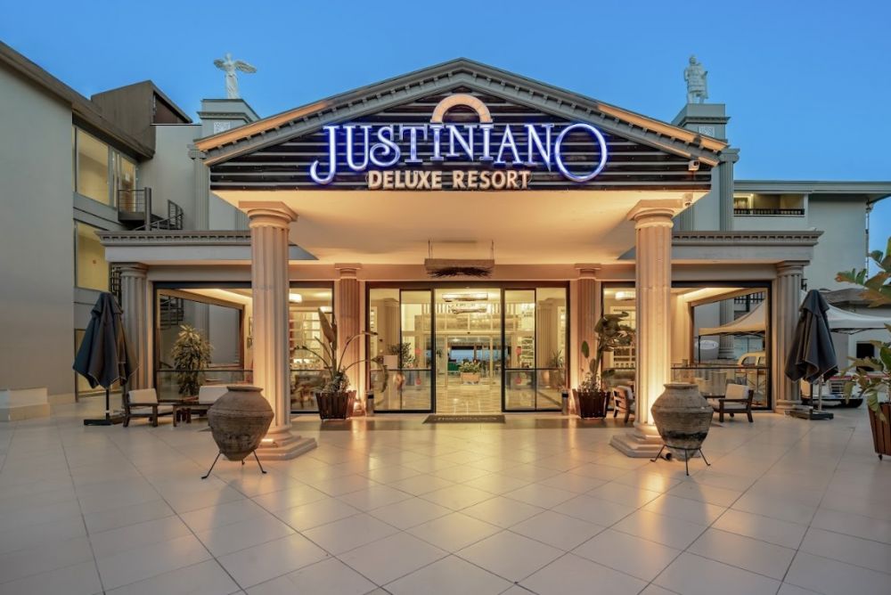 Justiniano Deluxe Resort 5*