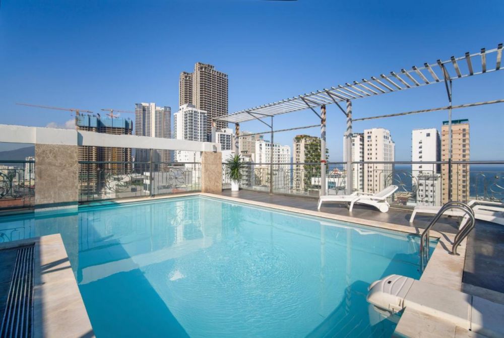 Crystal Hotel Danang 3*