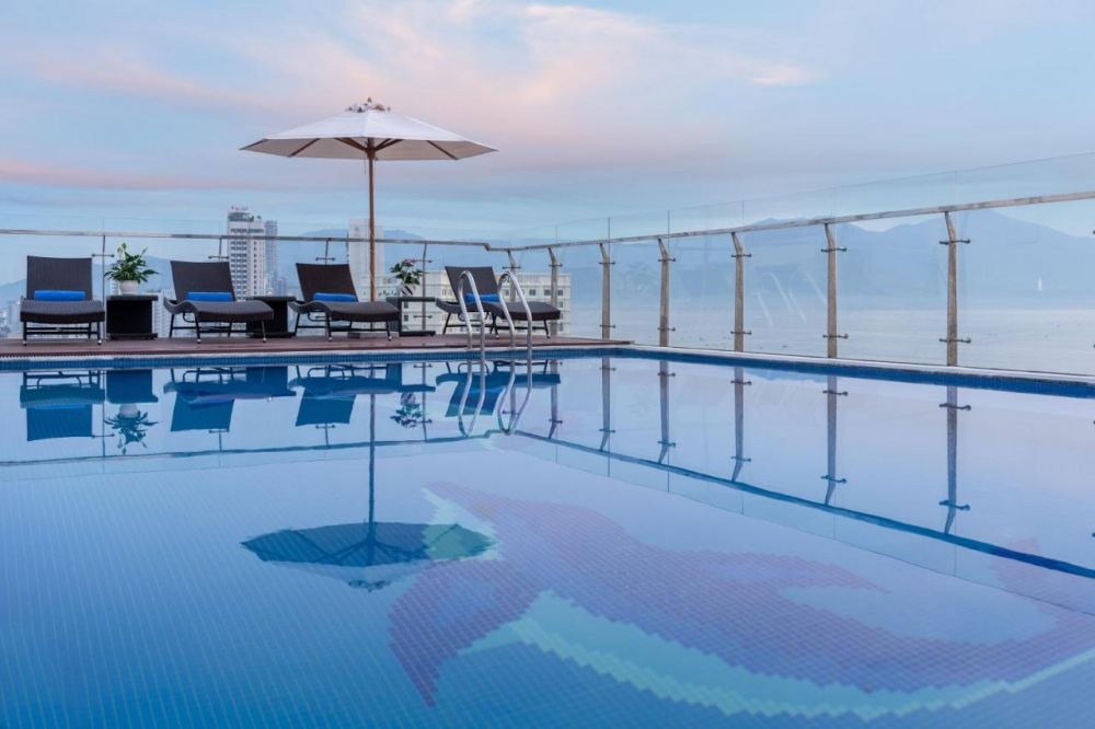 Sunny Ocean Hotel & Spa 4*