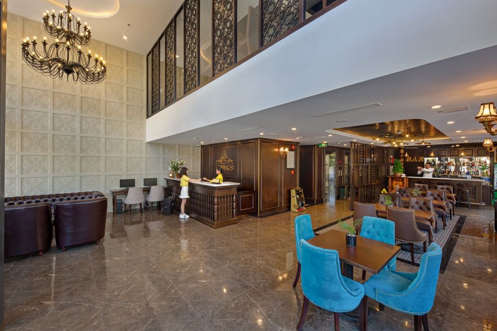 Cosmos Hotel Danang 3*