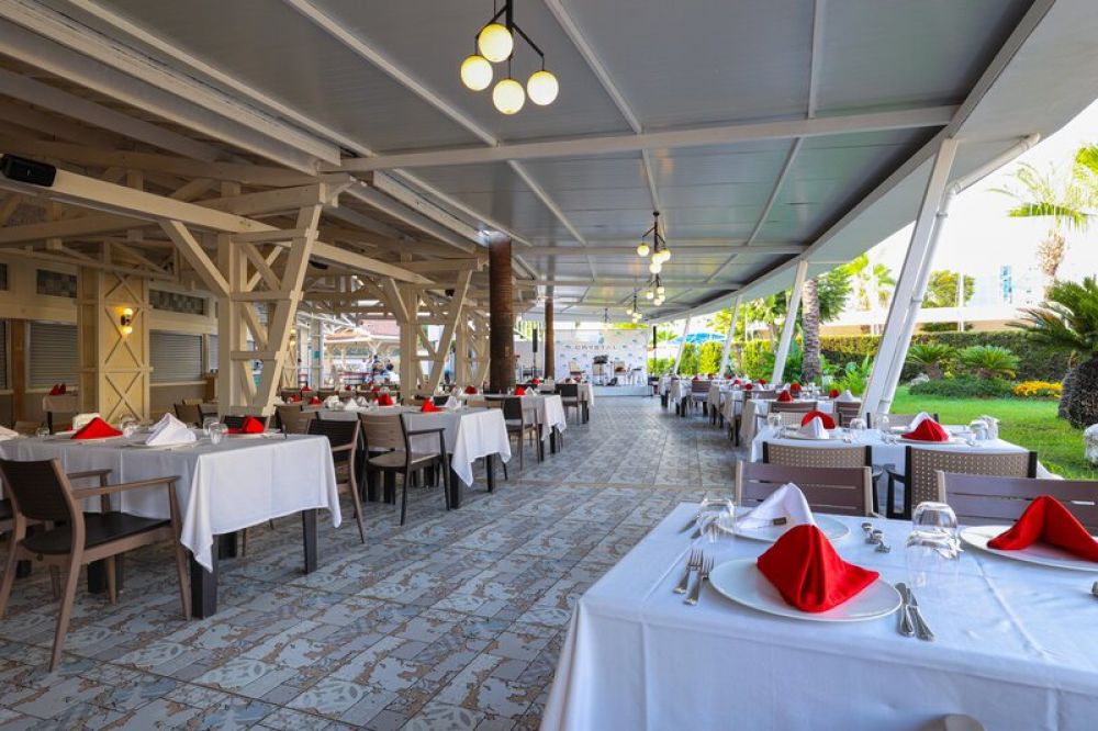 Crystal Admiral Aqua Collection (ex. Crystal Admiral Resort Suites & Spa) 5*