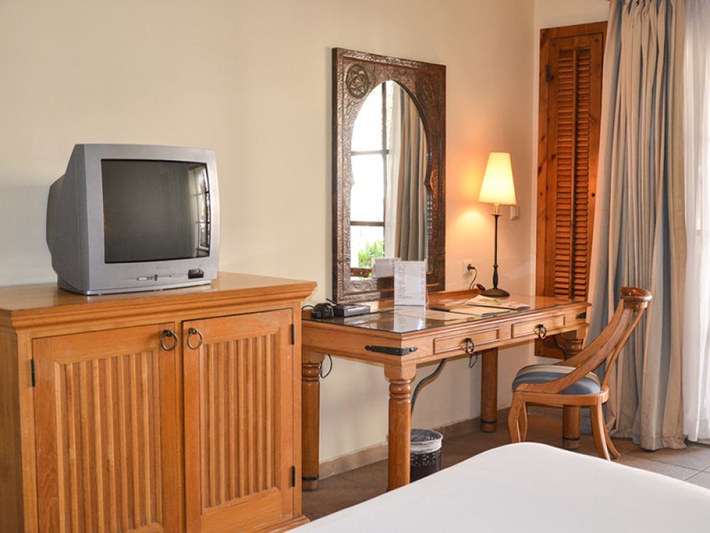 Deluxe Room, Sharm Plaza (еx. Crowne Plaza Resort) 4*
