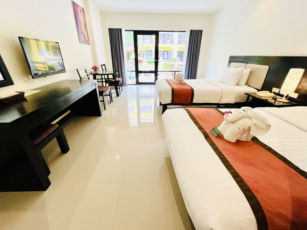 Pool Access, Woraburi Phuket Resort & Spa 3*