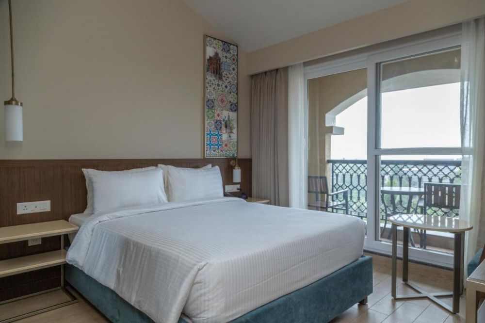 Deluxe with Balcony, Fairfield By Marriott Calangute 4+