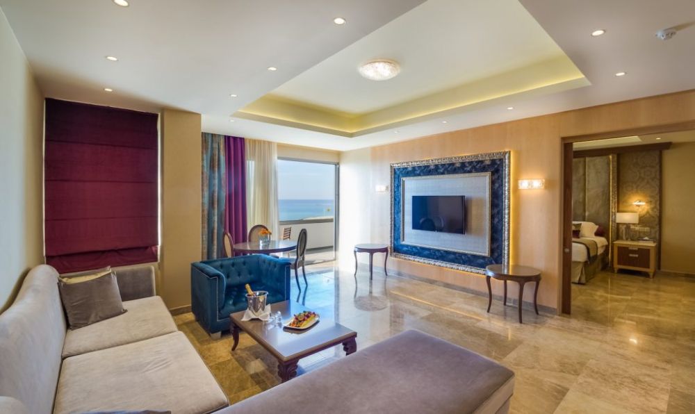 King Suite, Adams Beach Hotel 5*