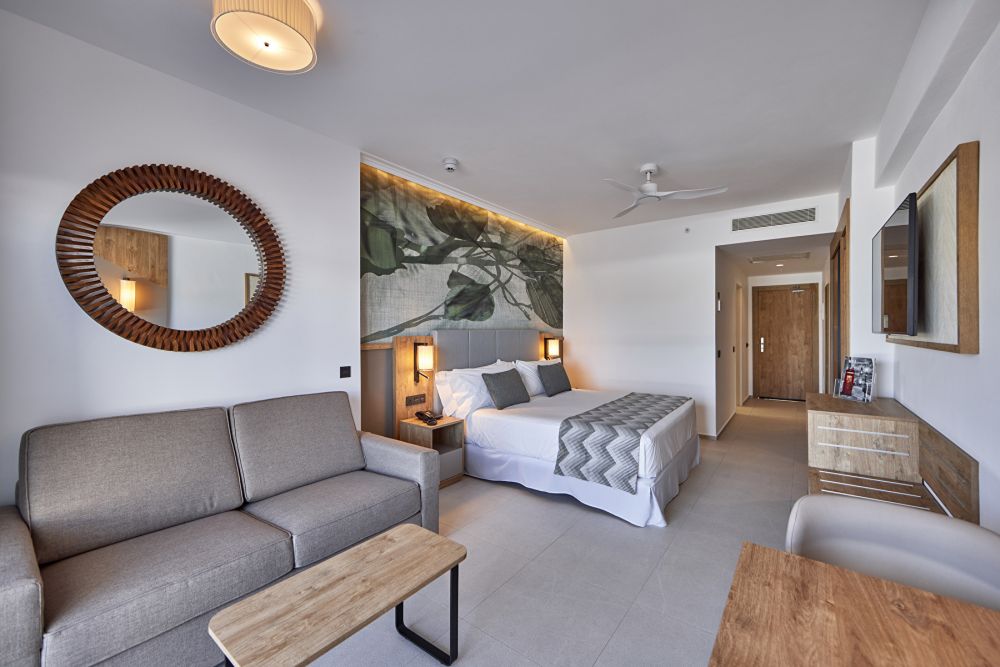 Junior Suite/SSV/SV, Riu Palace Mauritius (ex.Riu Le Morne) | Adults Only 18+ 4*