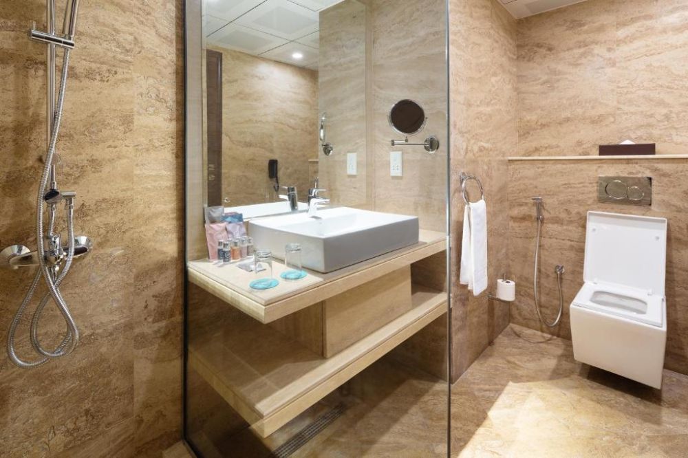 Suite, Barcelo Al Jaddaf Hotel (ex. Occidental Al Jaddaf) 5*