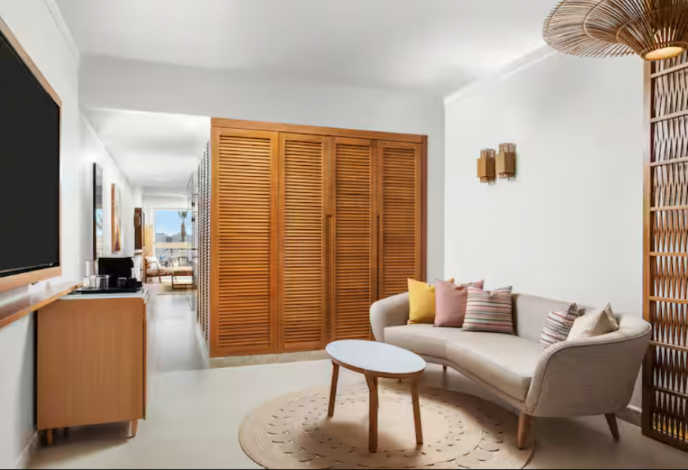 Beachside Romantic Suite With Pool & Sea View, Doubletree By Hilton Sharm Bay Resort Mountain Side 4*