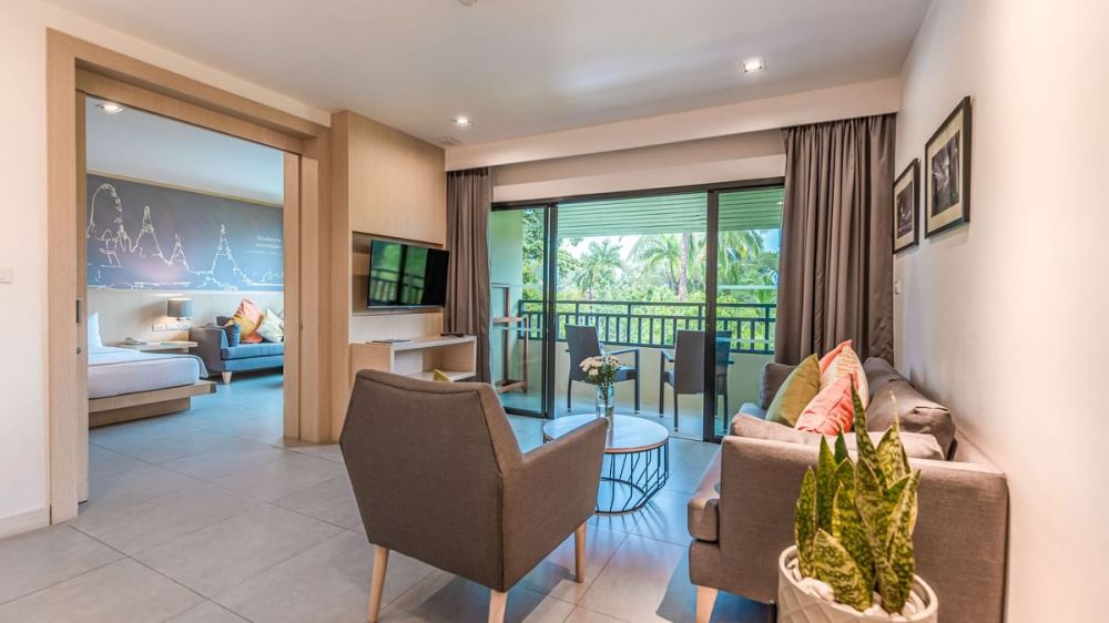 One-Bedroom Suite (Saeng Chan), Paradox Resort Phuket 5*