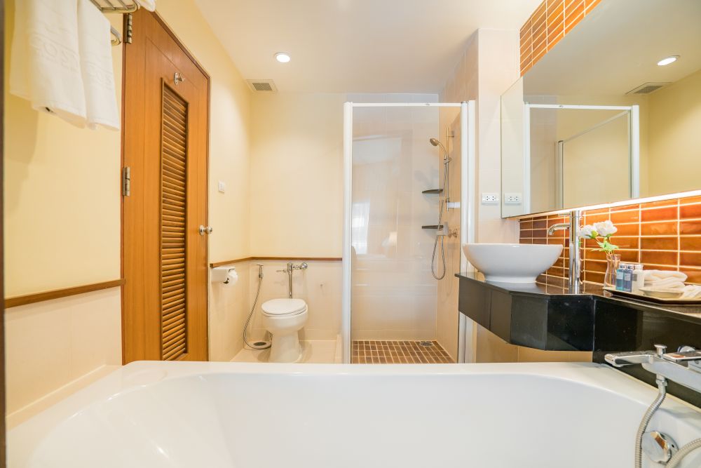 Deluxe Pool Access, Cosy Beach Hotel 3+
