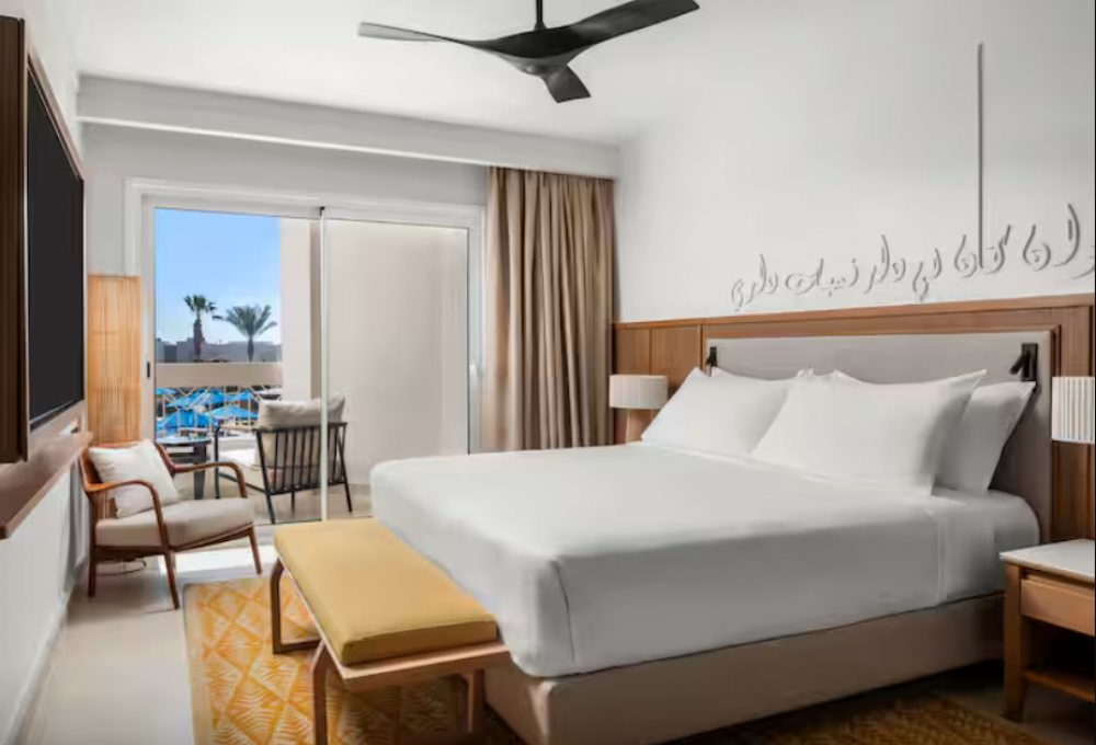 Beachside Romantic Suite With Pool & Sea View, Doubletree By Hilton Sharm Bay Resort Mountain Side 4*