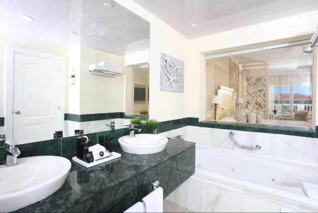 Junior Suite Deluxe Castle View, Bahia Principe Luxury Fantasia 5*