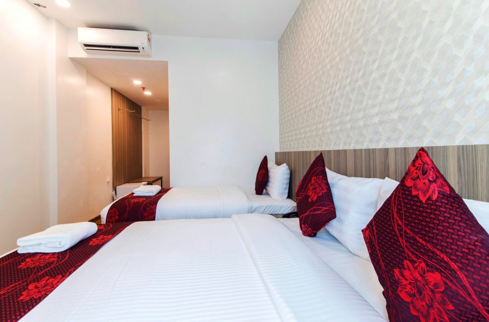 Deluxe Triple Room, Signature International Hotel China Town 3*