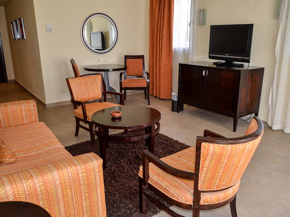 Mountainside King Deluxe Suite Pool view (ex.Family Deluxe Pool Room), Doubletree By Hilton Sharm Bay Resort Mountain Side 4*