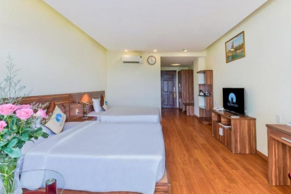 Deluxe City View, Sky Beach D20 Nha Trang 4*