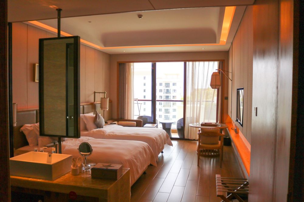 Superior Balcony Room, Sanya Harman Resort 5*