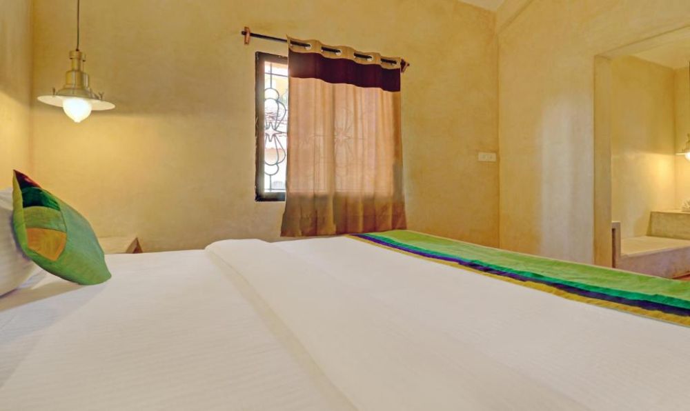Deluxe AC, Morjim Banyan Resort 3*