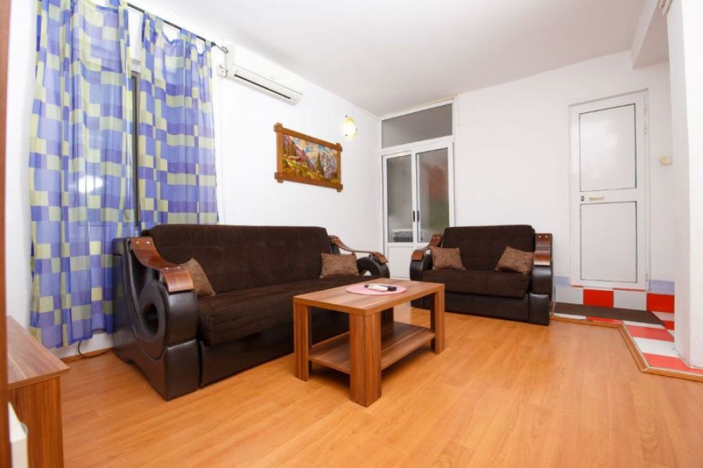 APP 02+2, Violet Economy Guest House 2*