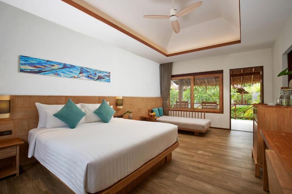 Deluxe Premium Bungalow, Saii Phi Phi Island Village (ex. Phi Phi Island Village Beach Resort) 5*