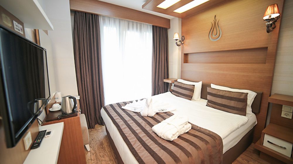 Standard french bed/ twin, Weingart Black Tulip Hotel (Ex.Black Tulip Hotel) 4*
