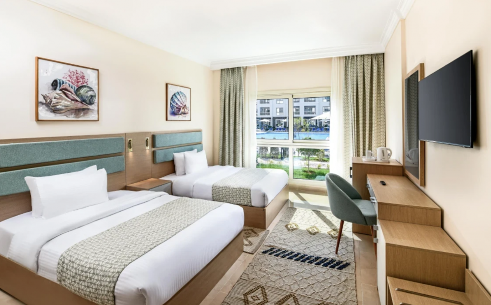 Azur Suite, Azur One Eleven 5*