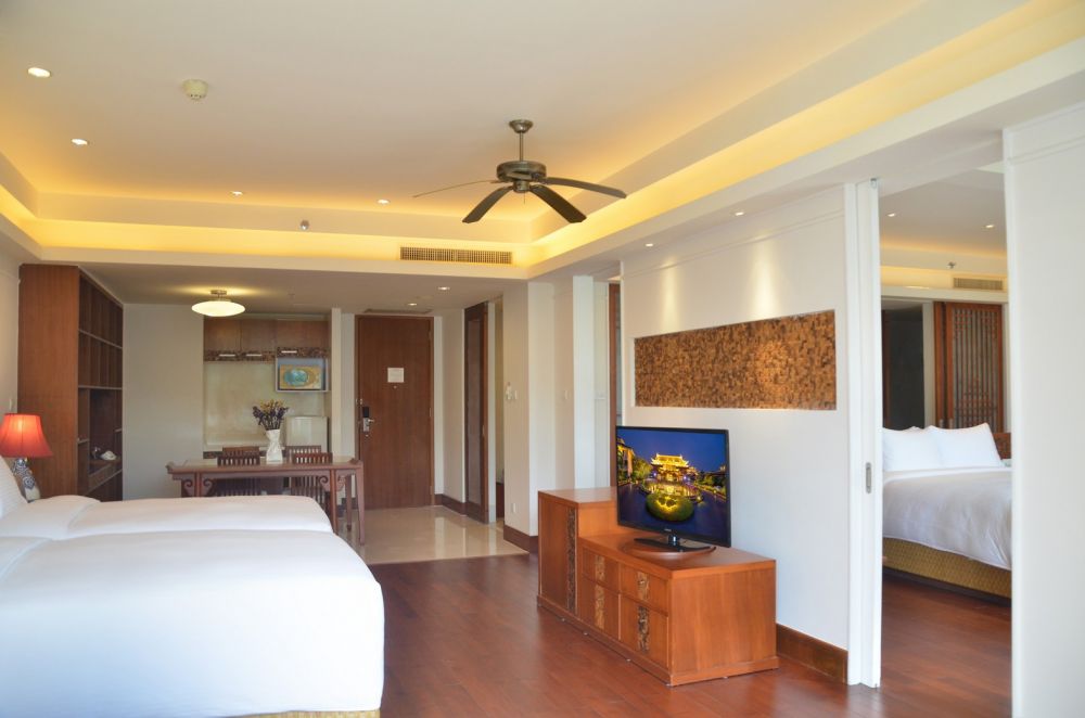 Swiss Superior Suite (ex.Deluxe Family Suite (2 bedroom)), Swissotel & Grand Mercure Sanya Yalong Bay 5*