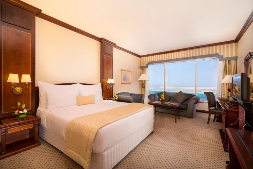 Deluxe Room, Corniche Hotel Abu Dhabi 3*