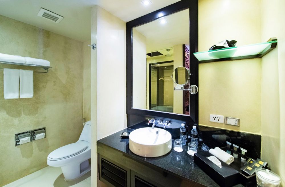 Superior Seaview/ Garden, Impiana Resort Patong 4*