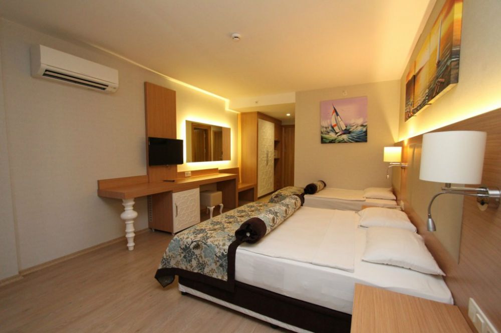 Standard, Blue Wave Hotel 4*