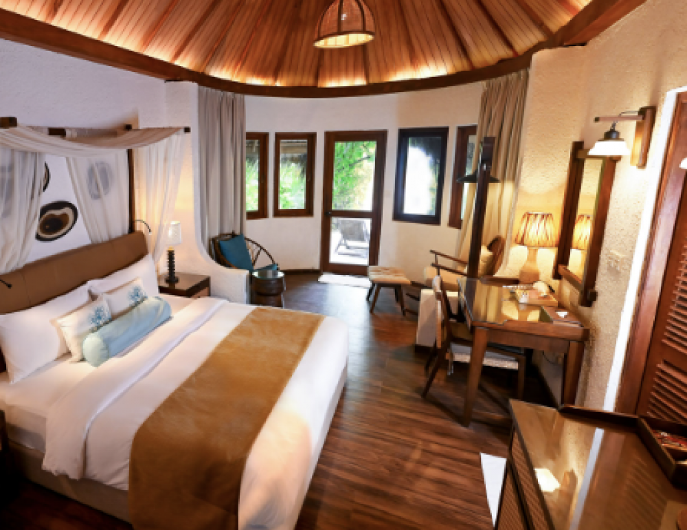 Beach Bungalow, Makunudu Island | Adults Only 10+ 4*