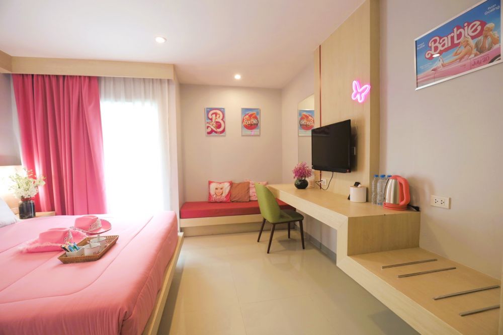 Deluxe, Sun Sea Sand Hotel 3*