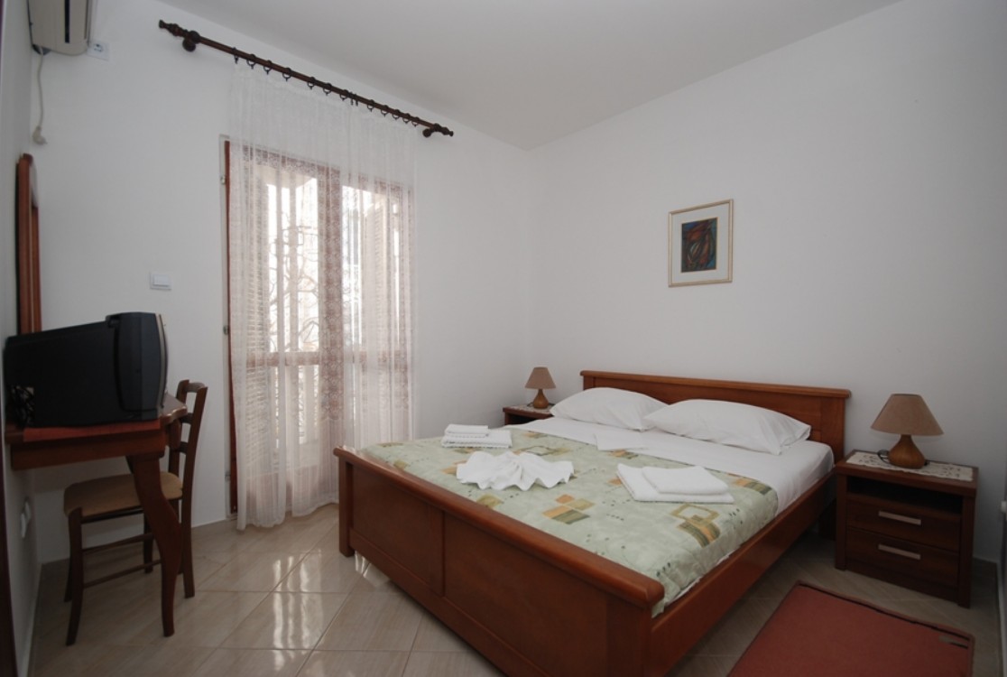 Studio 02 Park View, Jelena 27 3*