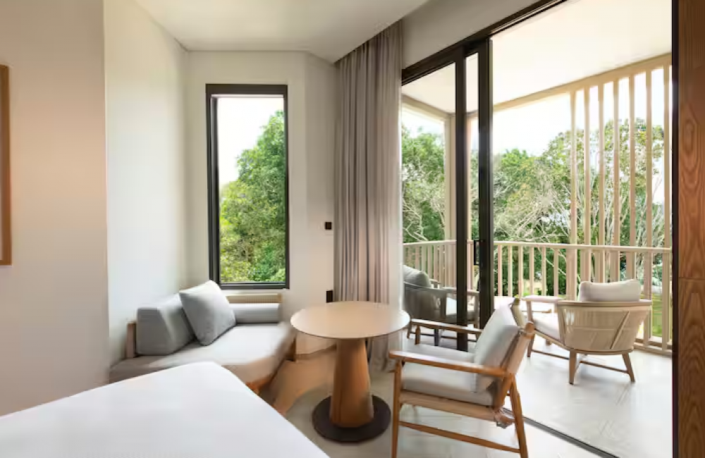 Twin Deluxe Room with Balcony, Hilton Burau Bay Langkawi 5*