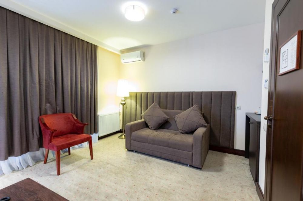 Junior Suite, Elea Old Tbilisi 4*