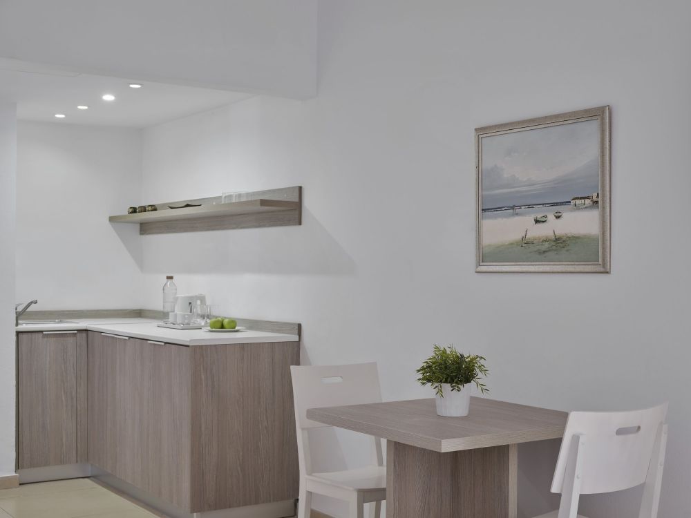 Studio With Side Sea View, MarisMare Apartments 2*