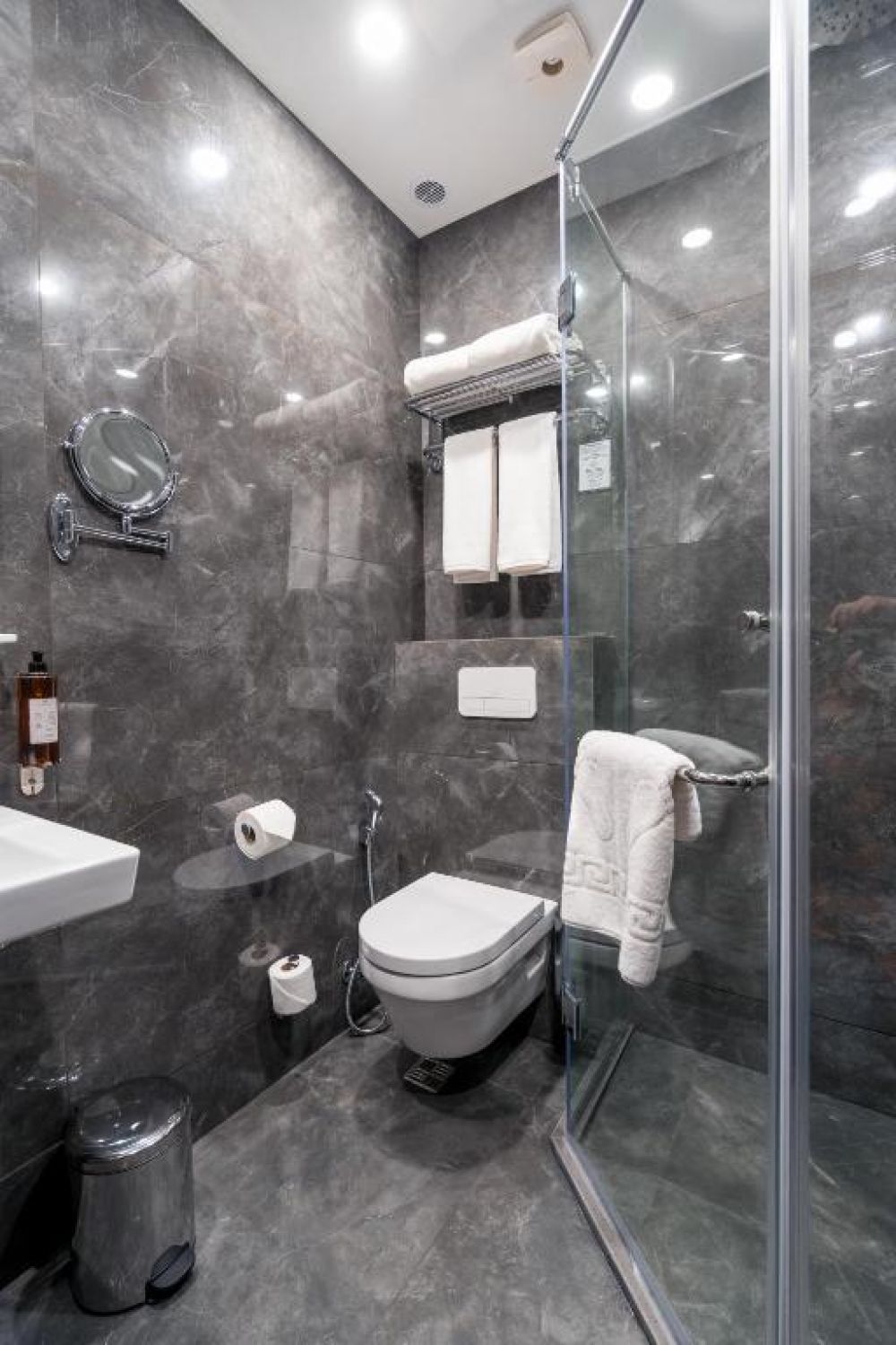 Classic / Classic Twin Room, Onyx Hotel Tbilisi 4*