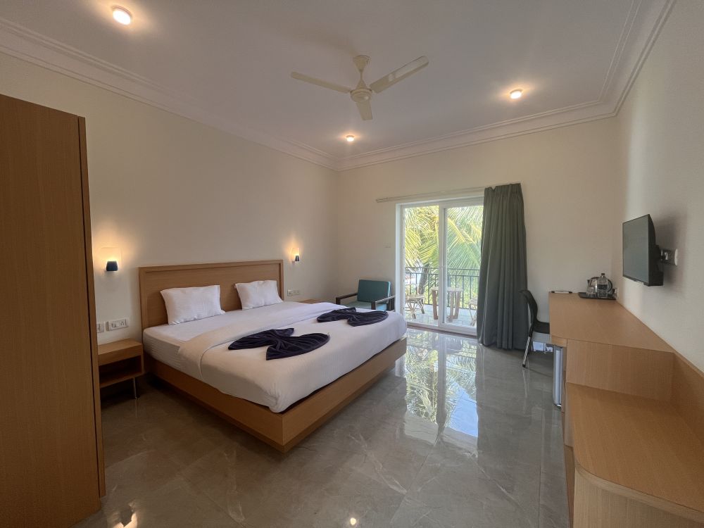 Deluxe, Morjim Sunset 3*