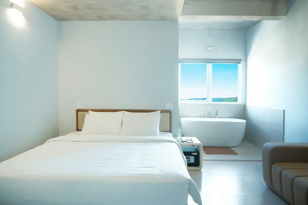 Suite MV, The Up Phu Quoc 4*