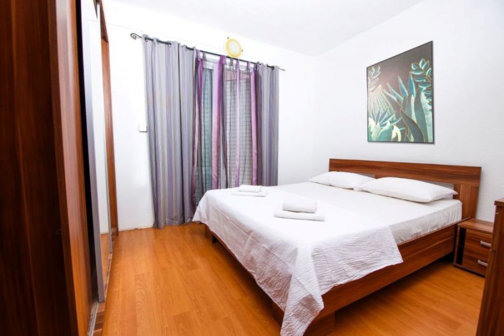 APP 02+2, Violet Economy Guest House 2*