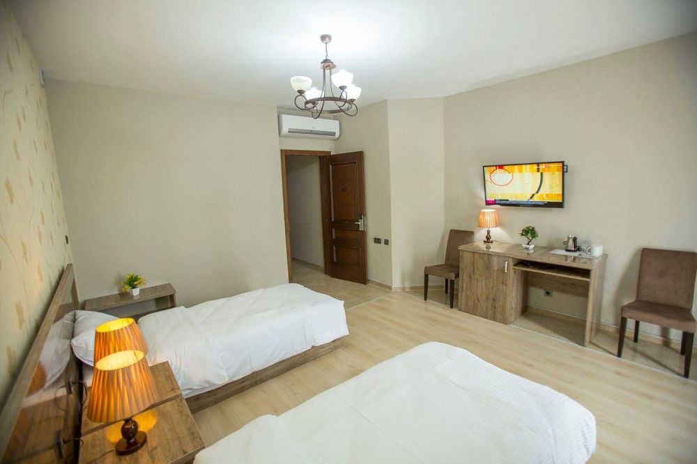 Luxe, Ire Palace 4*