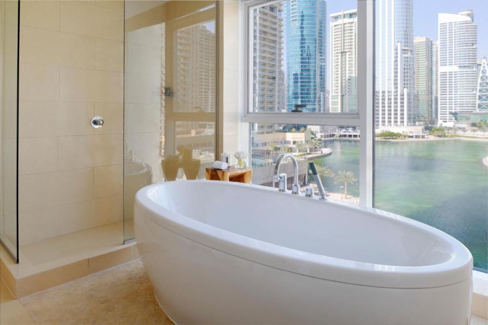 Premium Suite, Movenpick Hotel Jumeirah Lakes Towers 5*