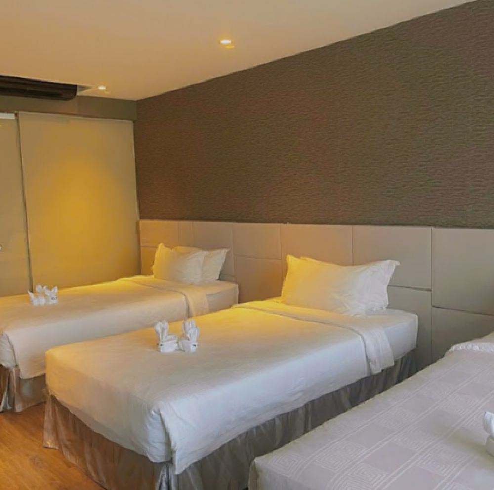 Deluxe TRPL City View, Kim Thanh Boutique Hotel 3*