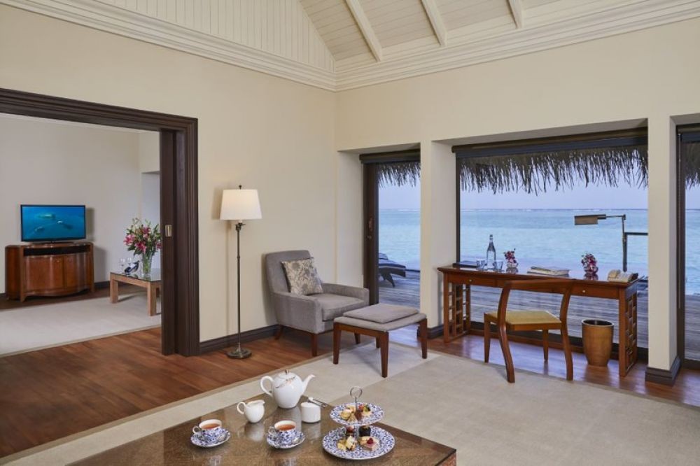 1 Bedroom Sunrise Overwater Suite with Pool, Taj Exotica Resort & Spa 5*