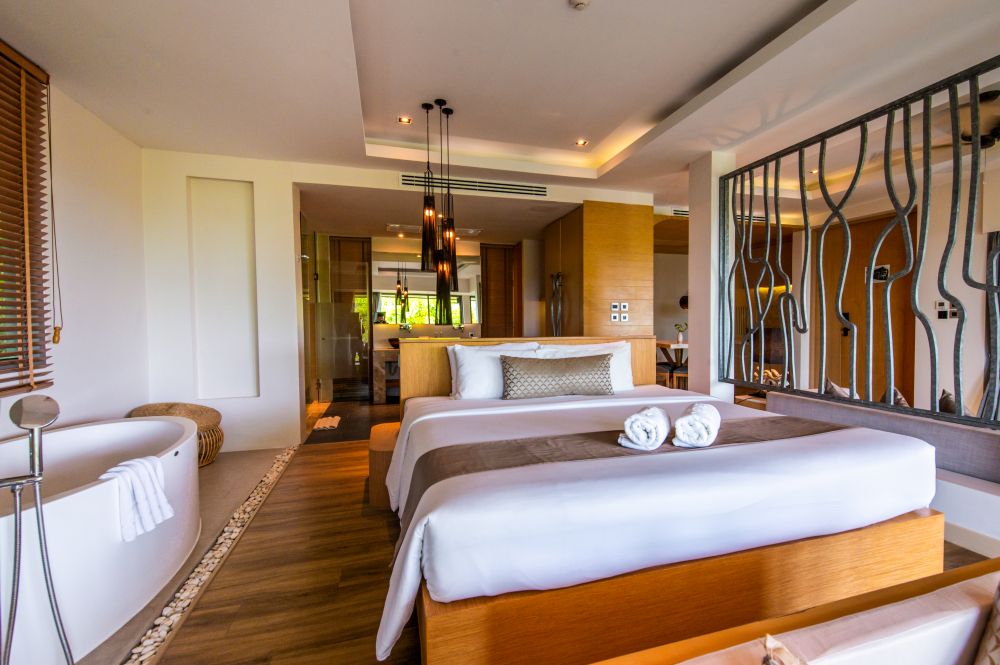Deluxe Pool Villa, Crest Resort & Pool Villas 5*