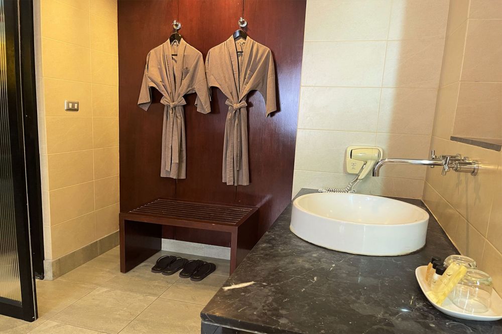 Deluxe Room, Long Beach Garden Hotel & Pavillons 4*