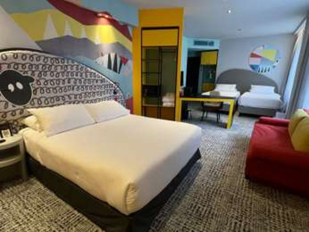 Family, Ibis Styles 4*