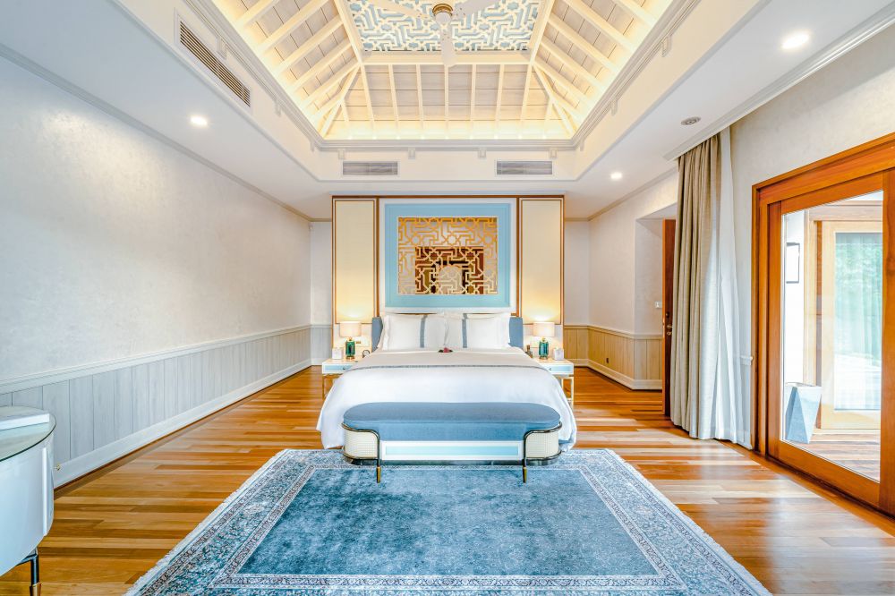 Signature Beach Residence with Sunrise Pool, Hideaway Beach Resort Maldives 5*
