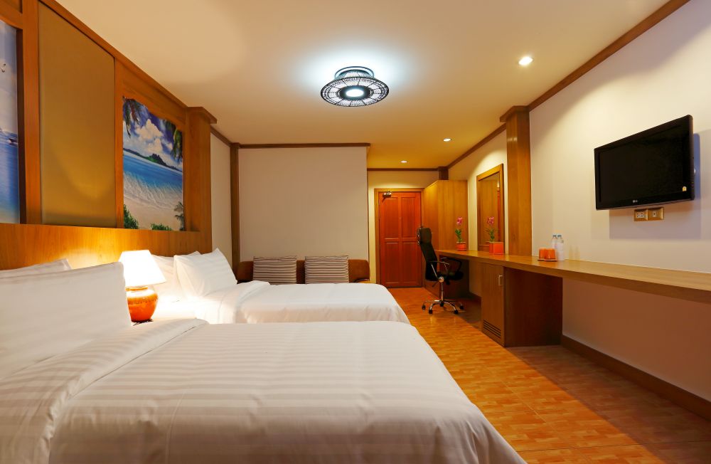 Deluxe Lagoon Room, Chabana Resort 4*