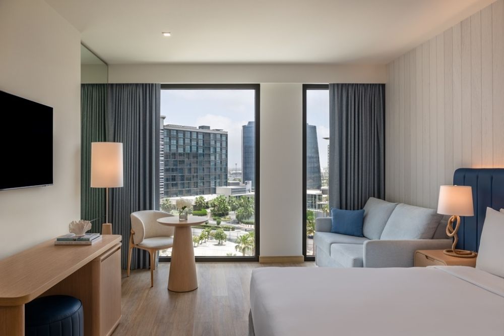Standard Plaza View, Crowne Plaza Abu Dhabi Yas Island 5*