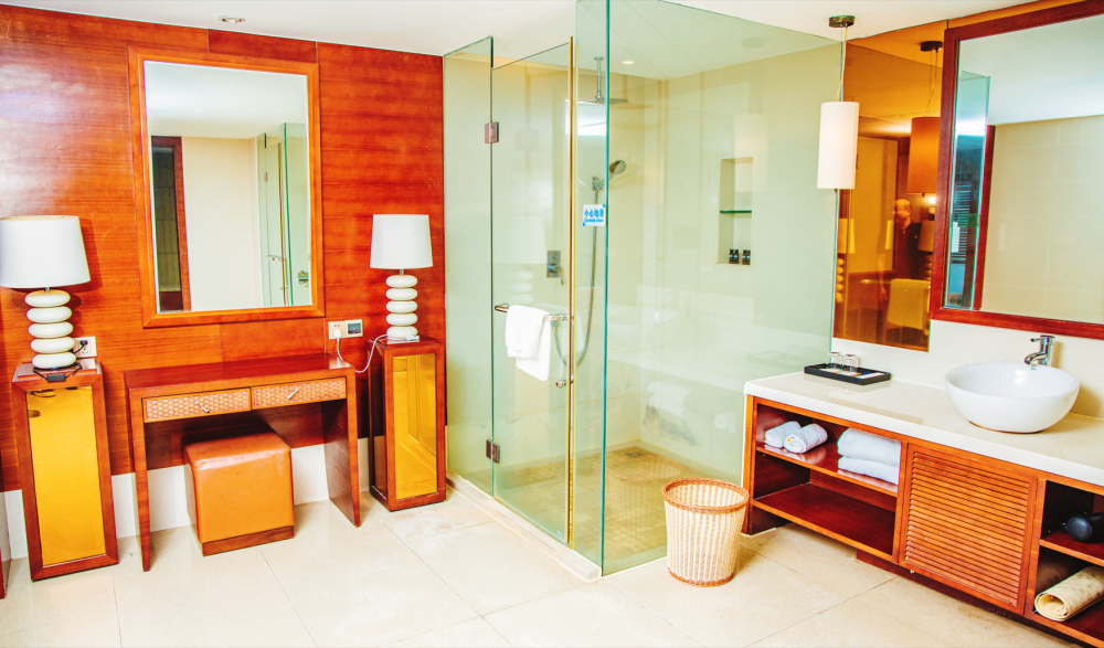 Deluxe Seaview Suite, Sanya Marina Sea View Hotel (ex.Marina Spa Hotel Sanya) 4*